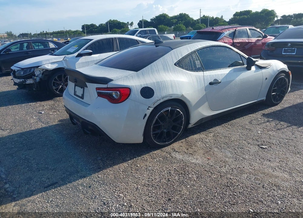 2020 TOYOTA 86 VIN: JF1ZNAA12L9752147