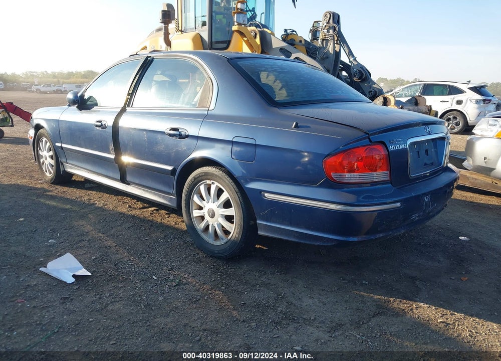 2004 HYUNDAI SONATA GLS/LX VIN: KMHWF35H84A086338