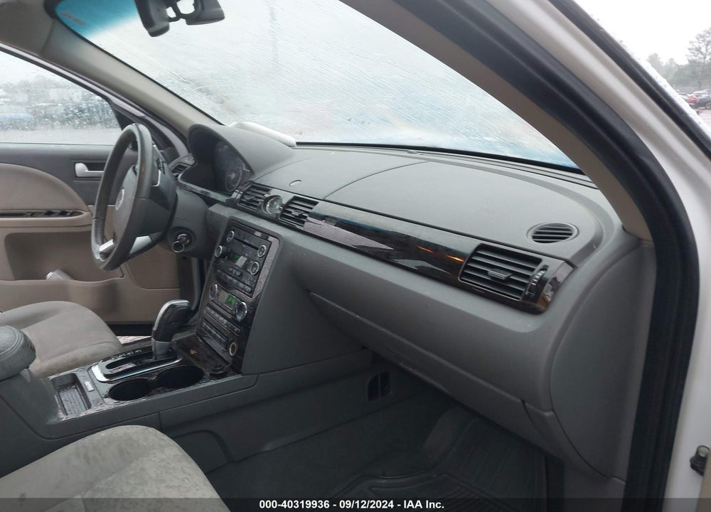 2008 MERCURY SABLE VIN: 1MEHM40W68G621618
