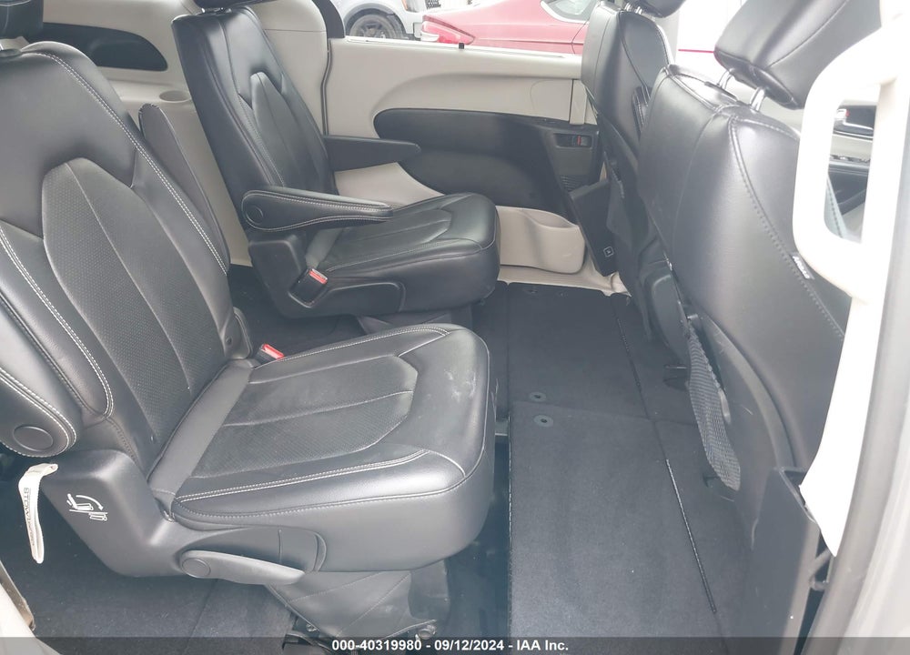 2022 CHRYSLER PACIFICA TOURING L VIN: 2C4RC1BG5NR133171