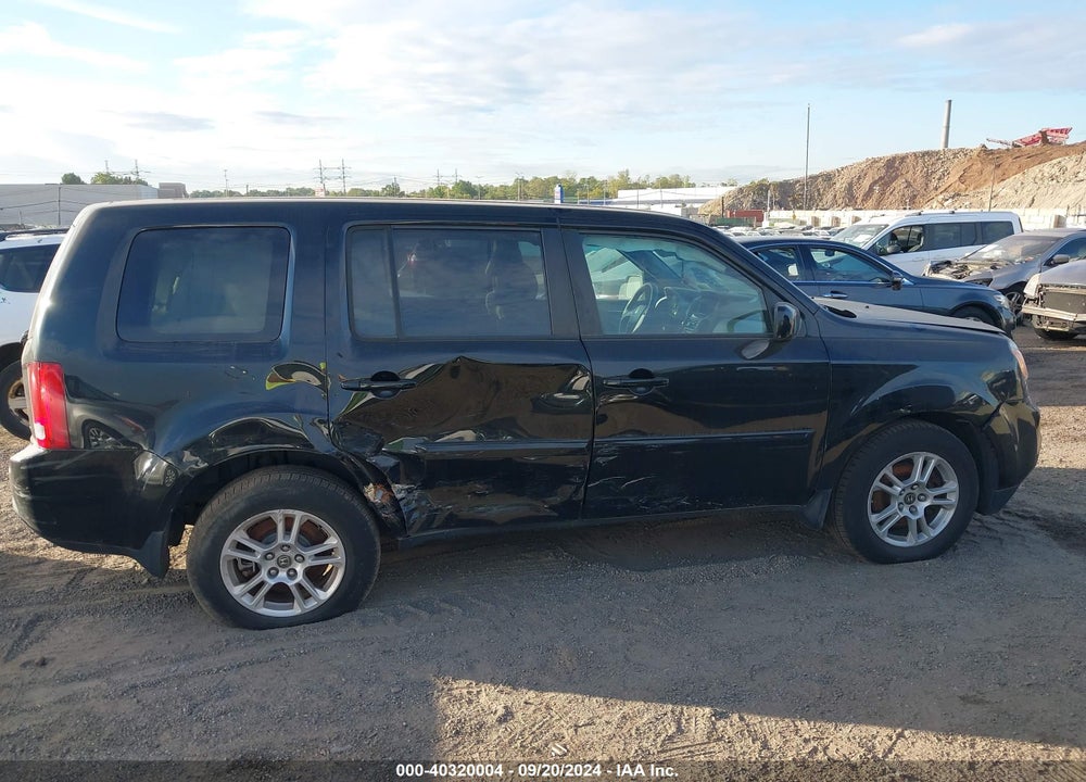 2013 HONDA PILOT LX VIN: 5FNYF4H28DB068620