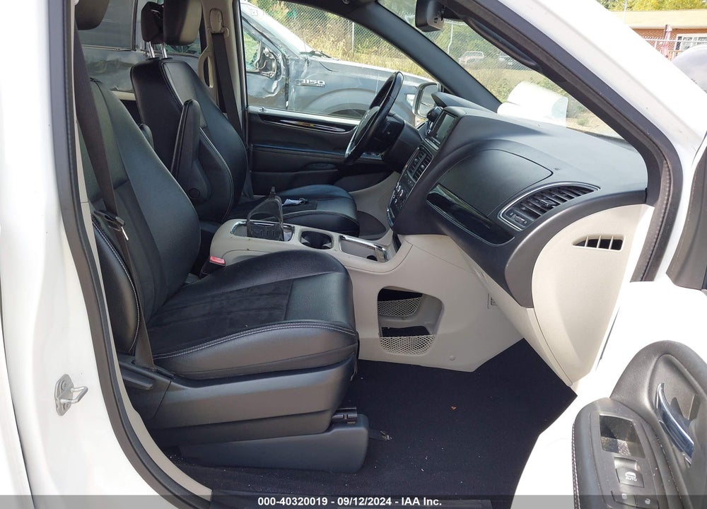 2020 DODGE GRAND CARAVAN SXT VIN: 2C4RDGCG7LR170220