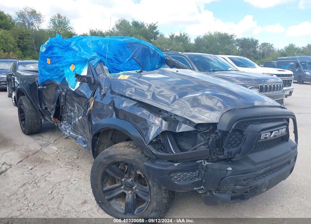 2022 RAM 1500 CLASSIC WARLOCK QUAD CAB 4X4 6'4 BOX VIN: 1C6RR7GG1NS237642