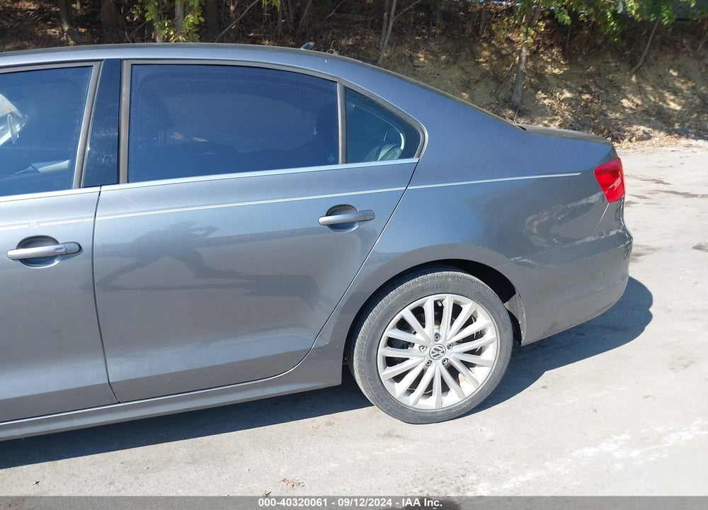 2012 VOLKSWAGEN JETTA 2.5L SEL VIN: 3VWLP7AJ4CM006813