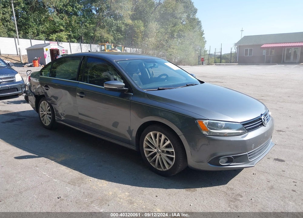 2012 VOLKSWAGEN JETTA 2.5L SEL VIN: 3VWLP7AJ4CM006813