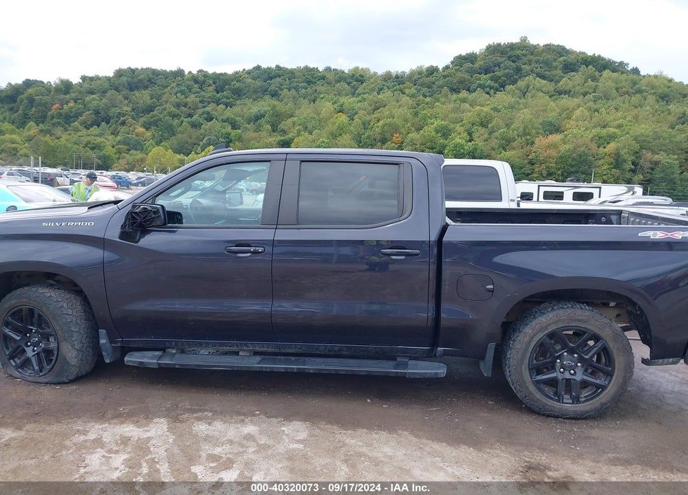 2022 CHEVROLET SILVERADO 1500 4WD SHORT BED RST VIN: 3GCUDEED5NG614883