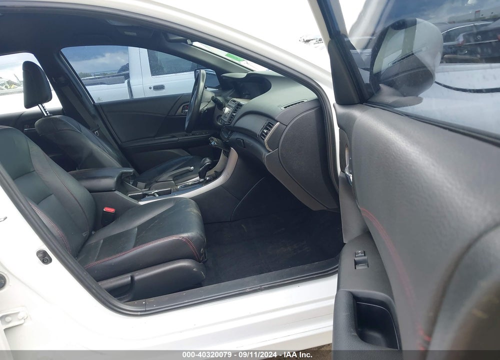 2017 HONDA ACCORD SPORT SE VIN: 1HGCR2F18HA271278