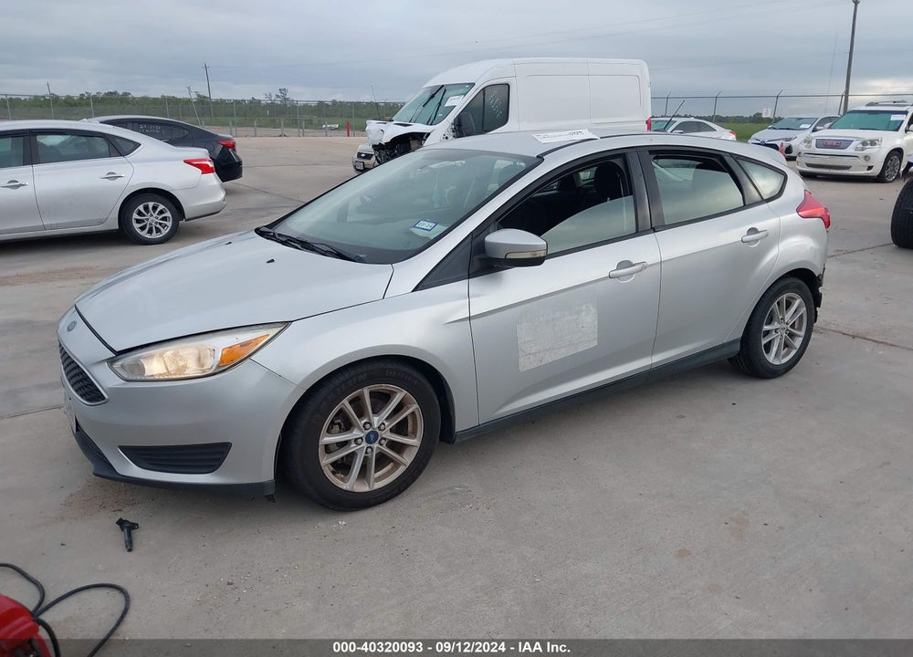 2017 FORD FOCUS SE VIN: 1FADP3K28HL303475