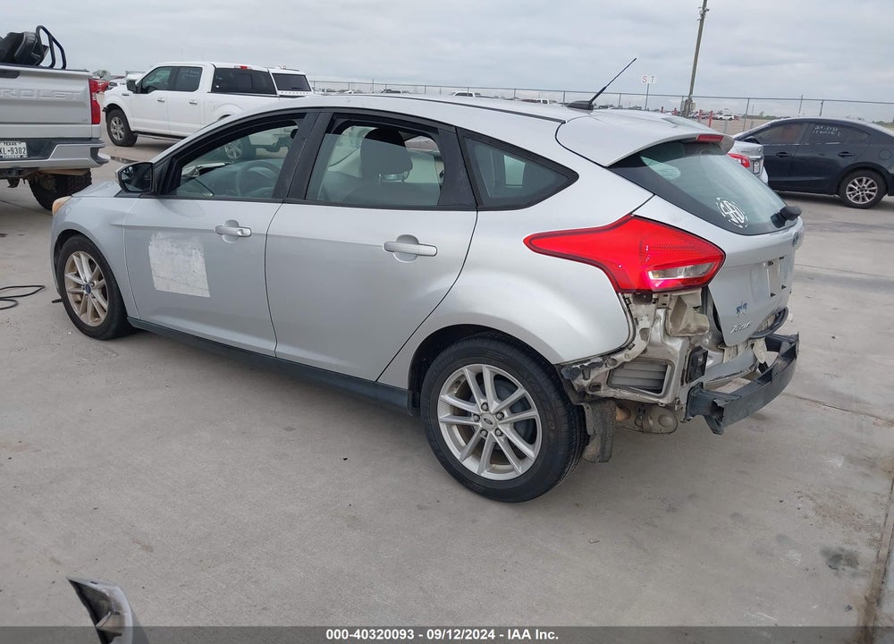 2017 FORD FOCUS SE VIN: 1FADP3K28HL303475