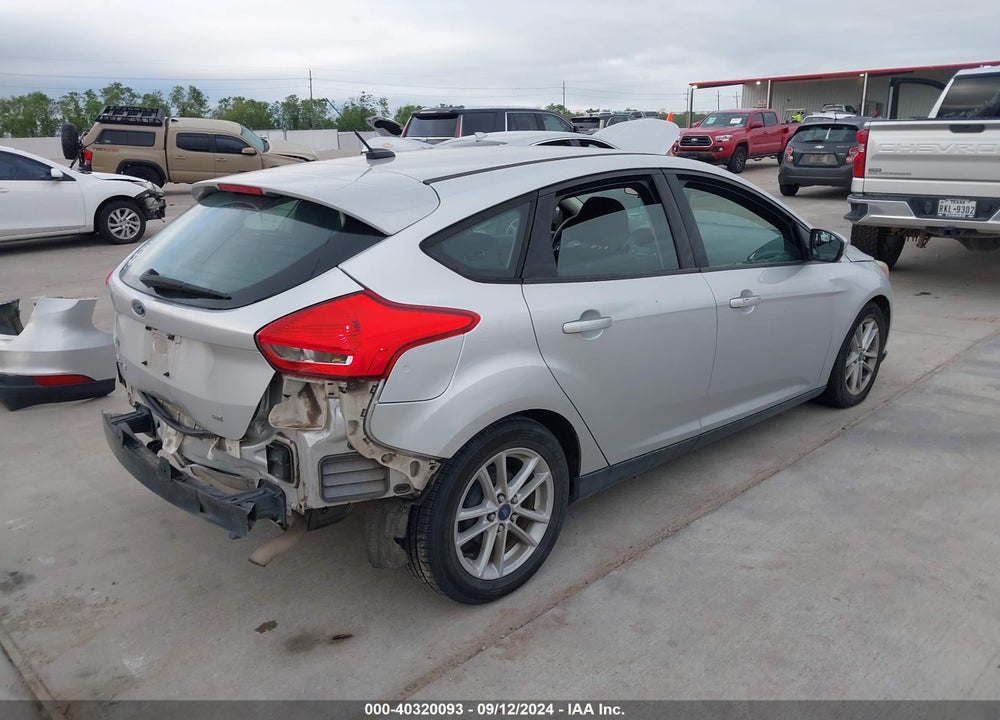 2017 FORD FOCUS SE VIN: 1FADP3K28HL303475