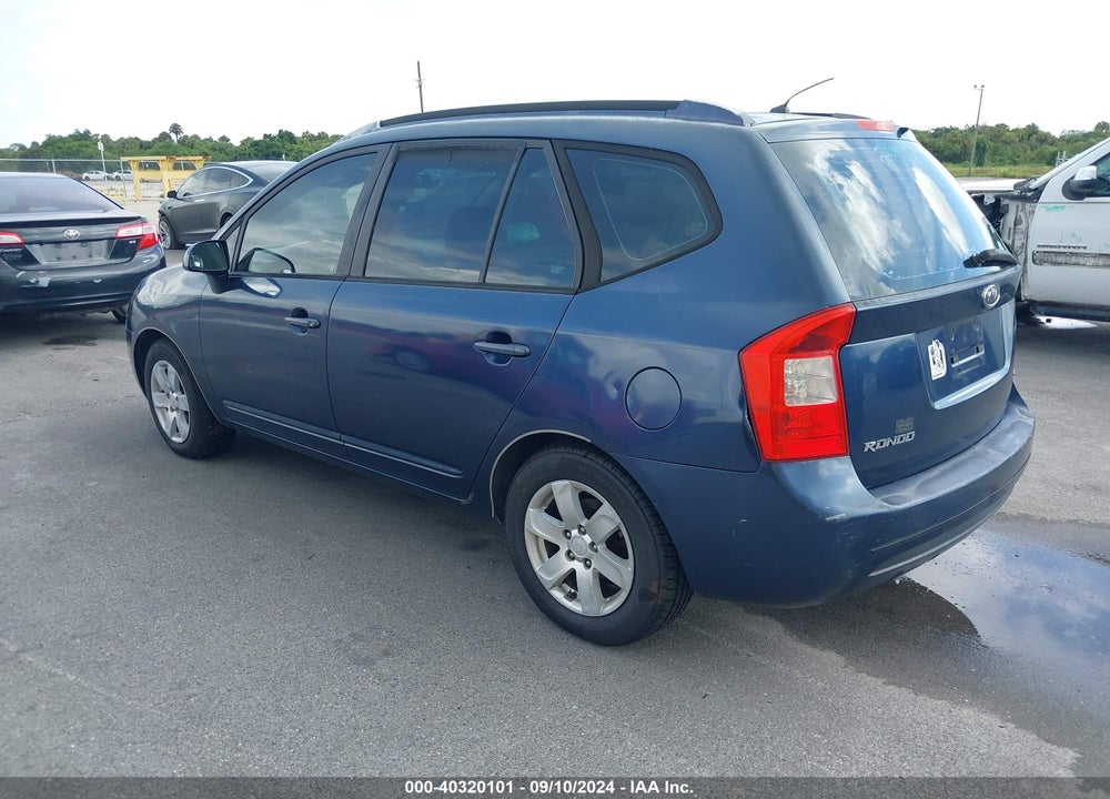 2007 KIA RONDO LX V6 VIN: KNAFG526477084794
