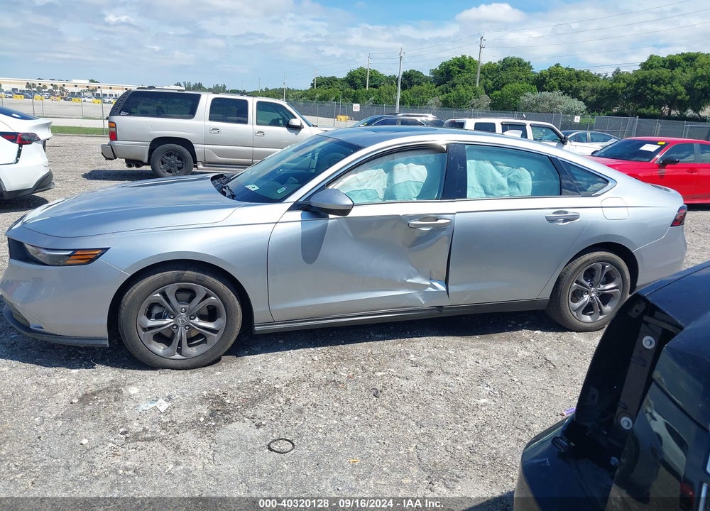 2024 HONDA ACCORD EX VIN: 1HGCY1F36RA065036