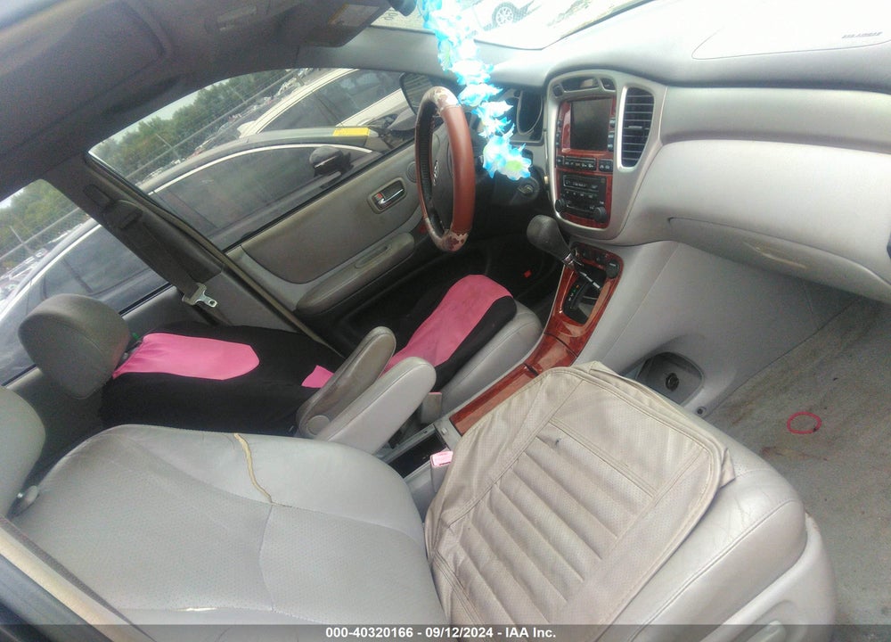2006 TOYOTA HIGHLANDER HYBRID LIMITED V6 VIN: JTEDW21A260001335