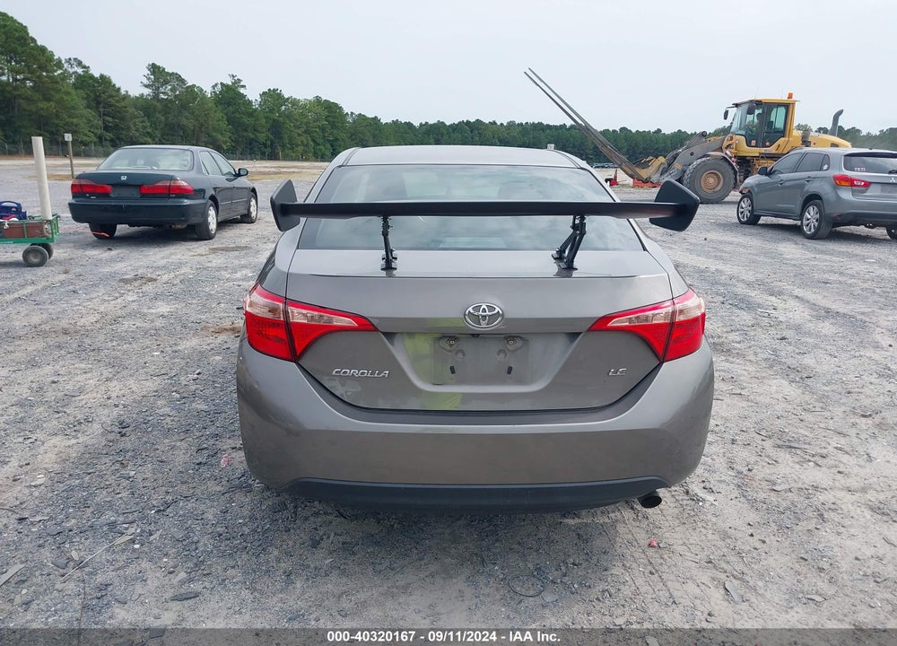 2018 TOYOTA COROLLA LE VIN: 2T1BURHE6JC033870