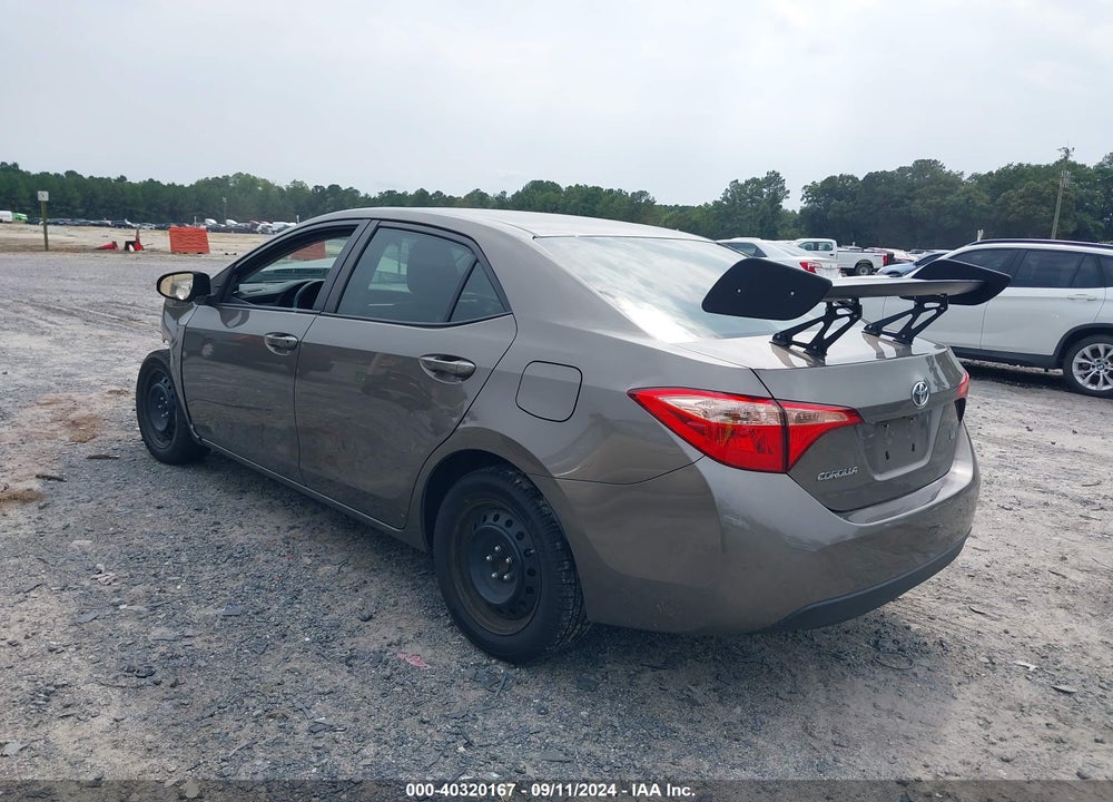 2018 TOYOTA COROLLA LE VIN: 2T1BURHE6JC033870