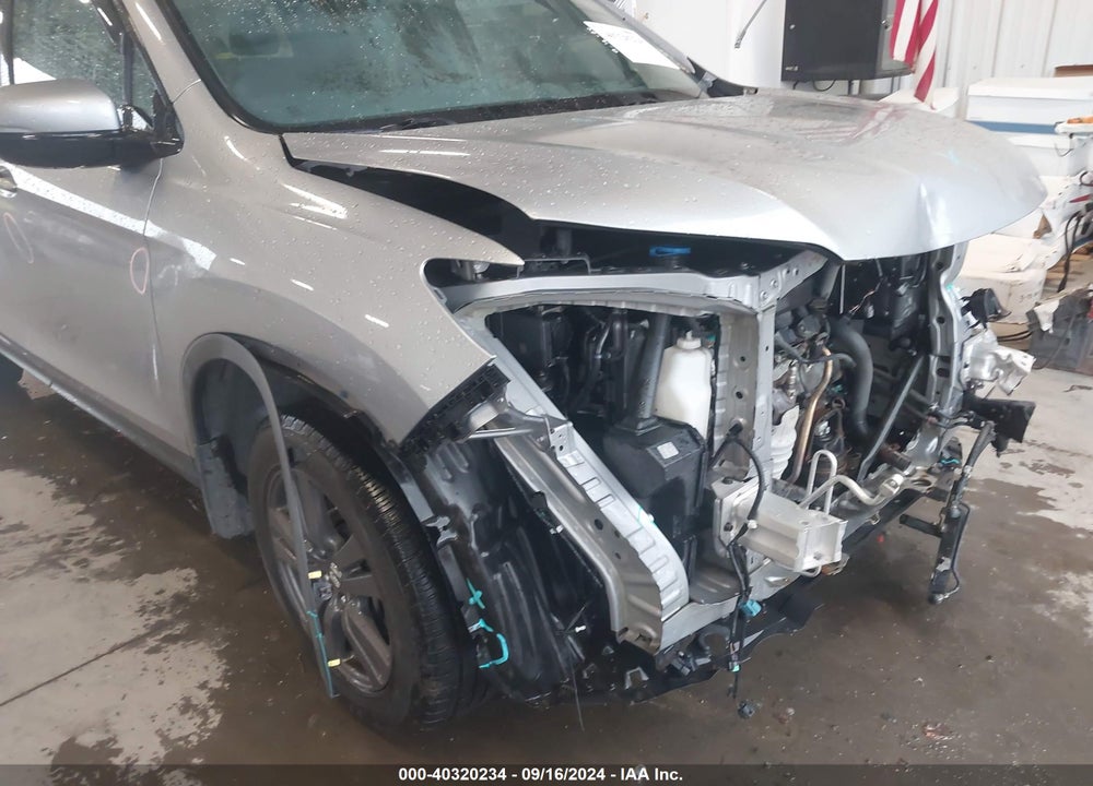 2018 HONDA RIDGELINE SPORT VIN: 5FPYK3F1XJB012777