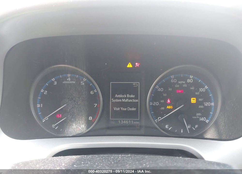 2017 TOYOTA RAV4 LE VIN: 2T3BFREV2HW662430