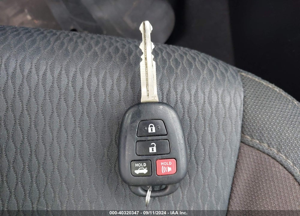 2019 TOYOTA COROLLA LE VIN: 5YFBURHEXKP900754