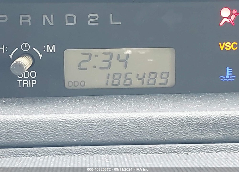 2006 SCION XB VIN: JTLKT324964077070
