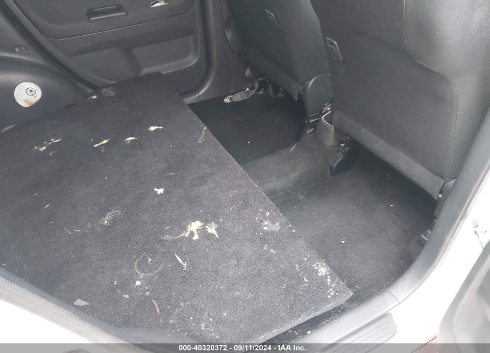 2006 SCION XB VIN: JTLKT324964077070