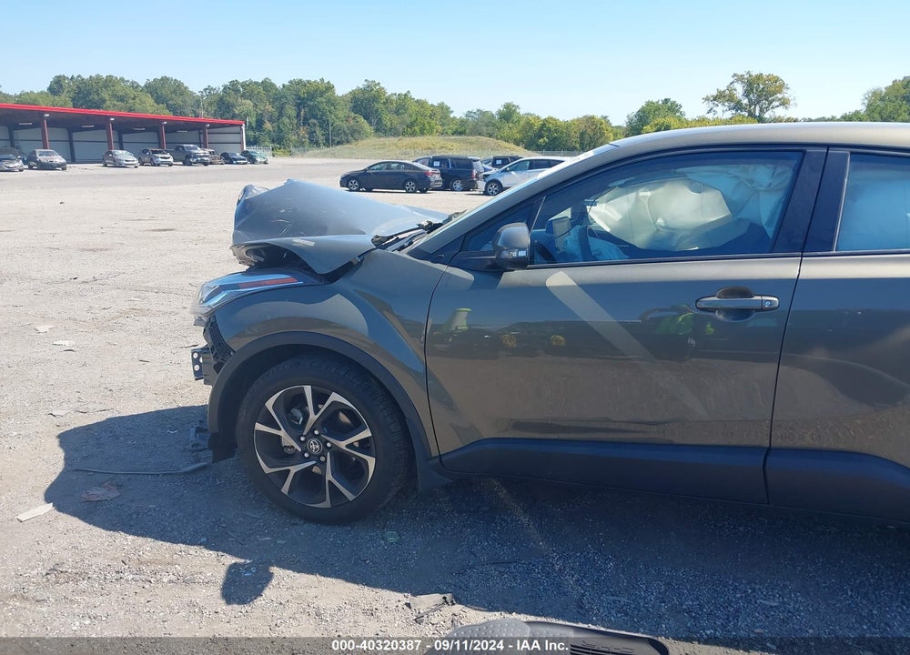 2021 TOYOTA C-HR XLE VIN: NMTKHMBX4MR126026