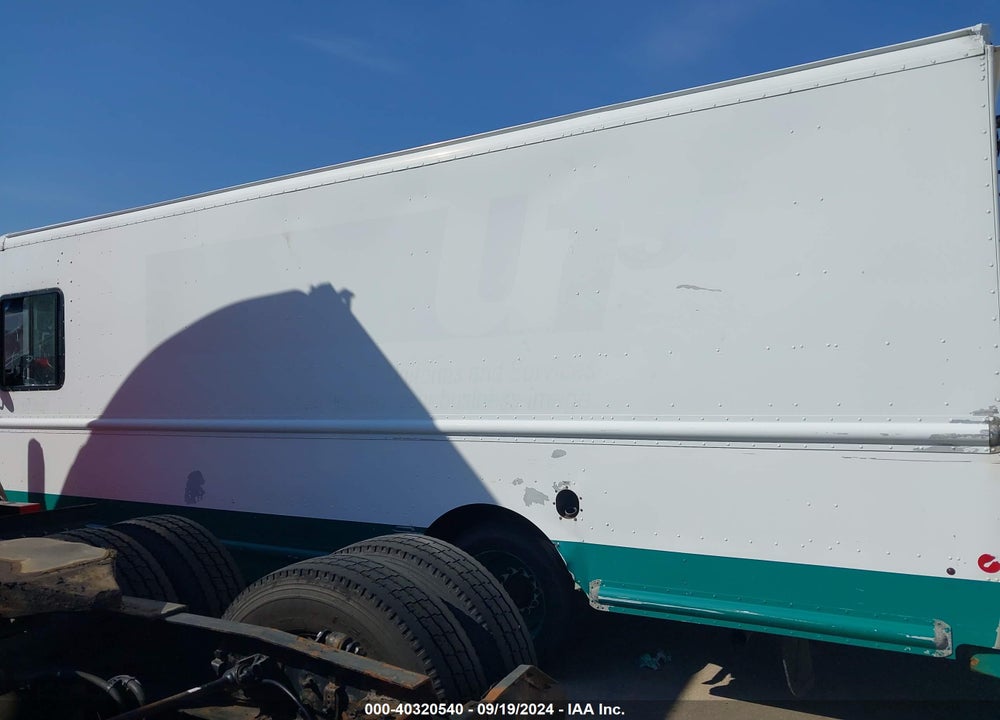 2009 WORKHORSE CUSTOM CHASSIS COMMERCIAL CHASSIS W42 VIN: 5B4KPD27793435833