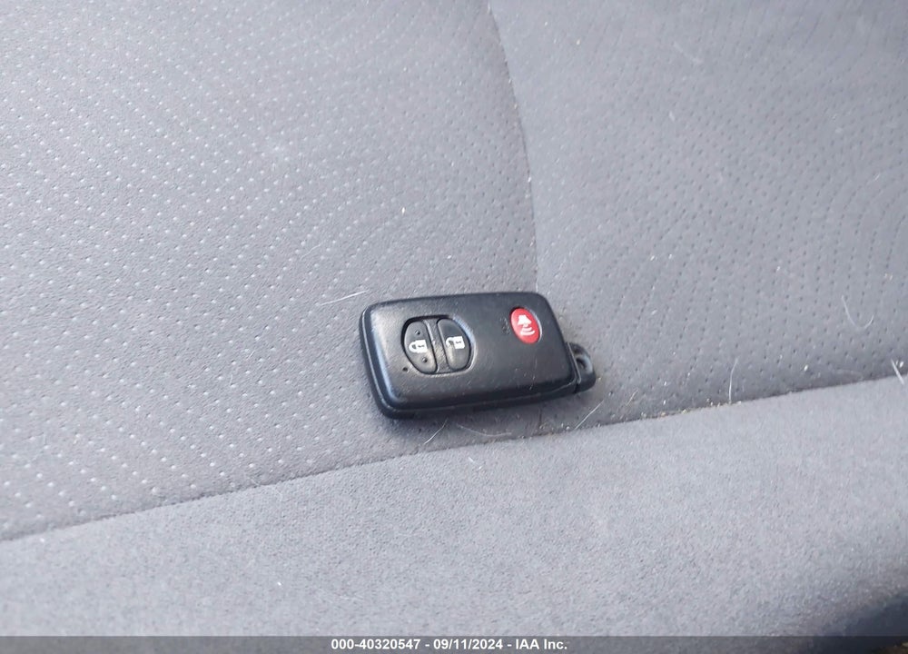 2014 TOYOTA PRIUS ONE VIN: JTDKN3DU2E1818047