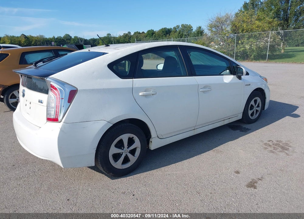 2014 TOYOTA PRIUS ONE VIN: JTDKN3DU2E1818047