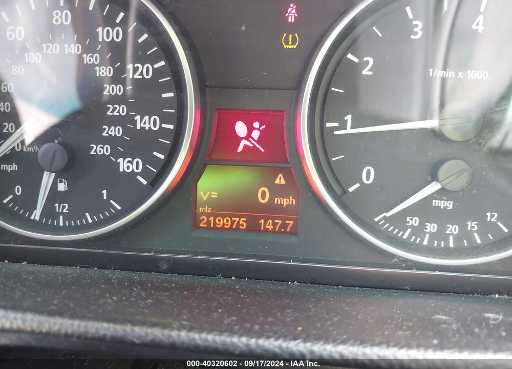 2006 BMW 330XI VIN: WBAVD33596KL52216