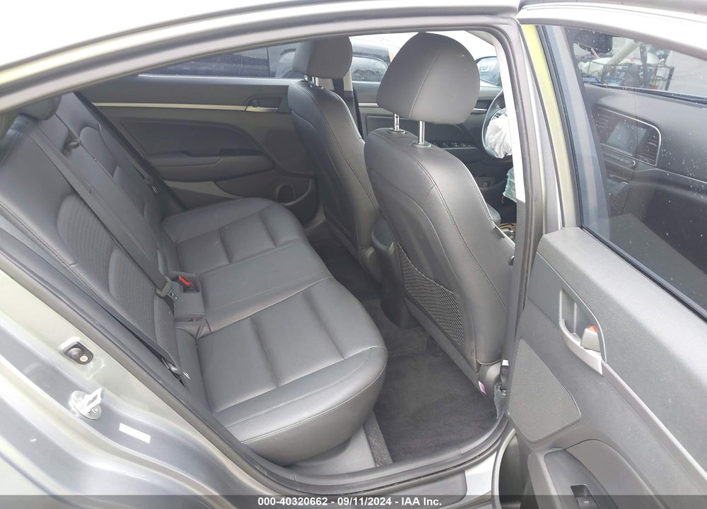 2017 HYUNDAI ELANTRA LIMITED VIN: KMHD84LF8HU318076