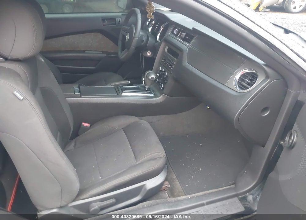 2012 FORD MUSTANG V6 VIN: 1ZVBP8AM4C5284645