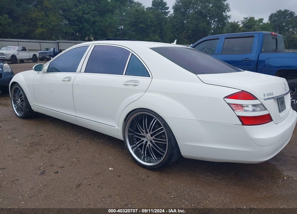 2007 MERCEDES-BENZ S 550 VIN: WDDNG71X87A052055