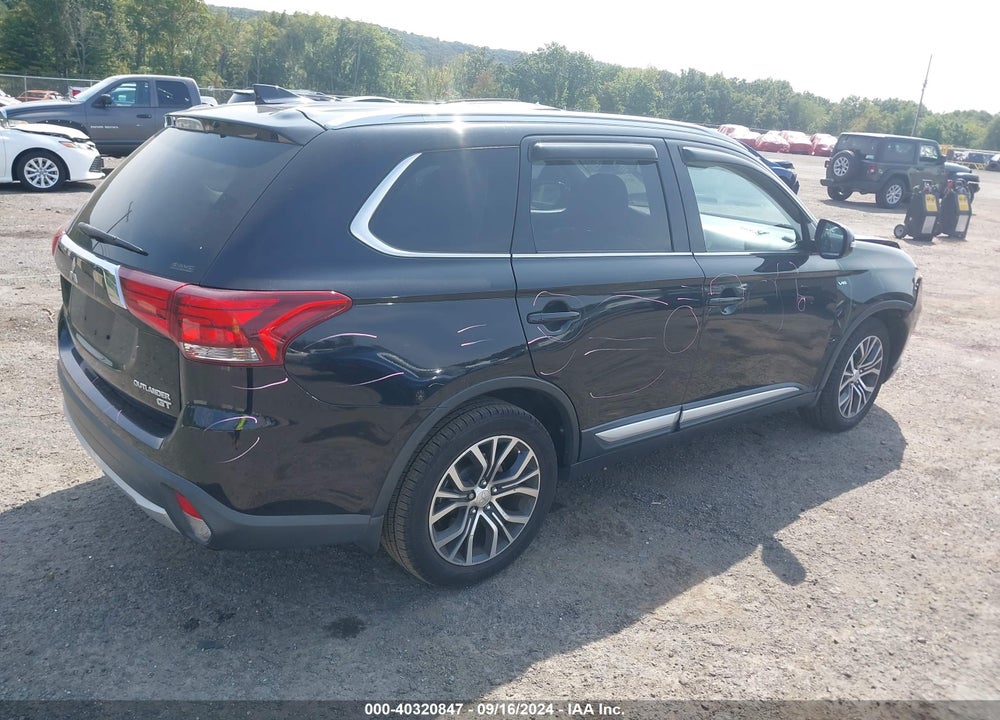 2017 MITSUBISHI OUTLANDER GT VIN: JA4JZ4AX6HZ019571