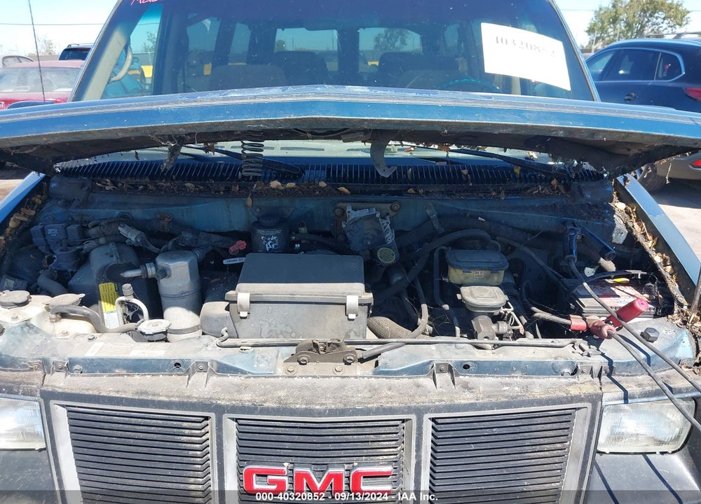1994 GMC SAFARI XT VIN: 1GKDM19W4RB547068