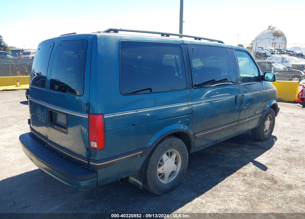 1994 GMC SAFARI XT VIN: 1GKDM19W4RB547068