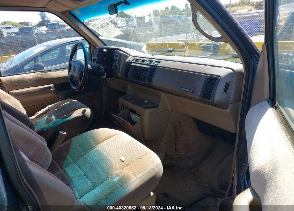 1994 GMC SAFARI XT VIN: 1GKDM19W4RB547068