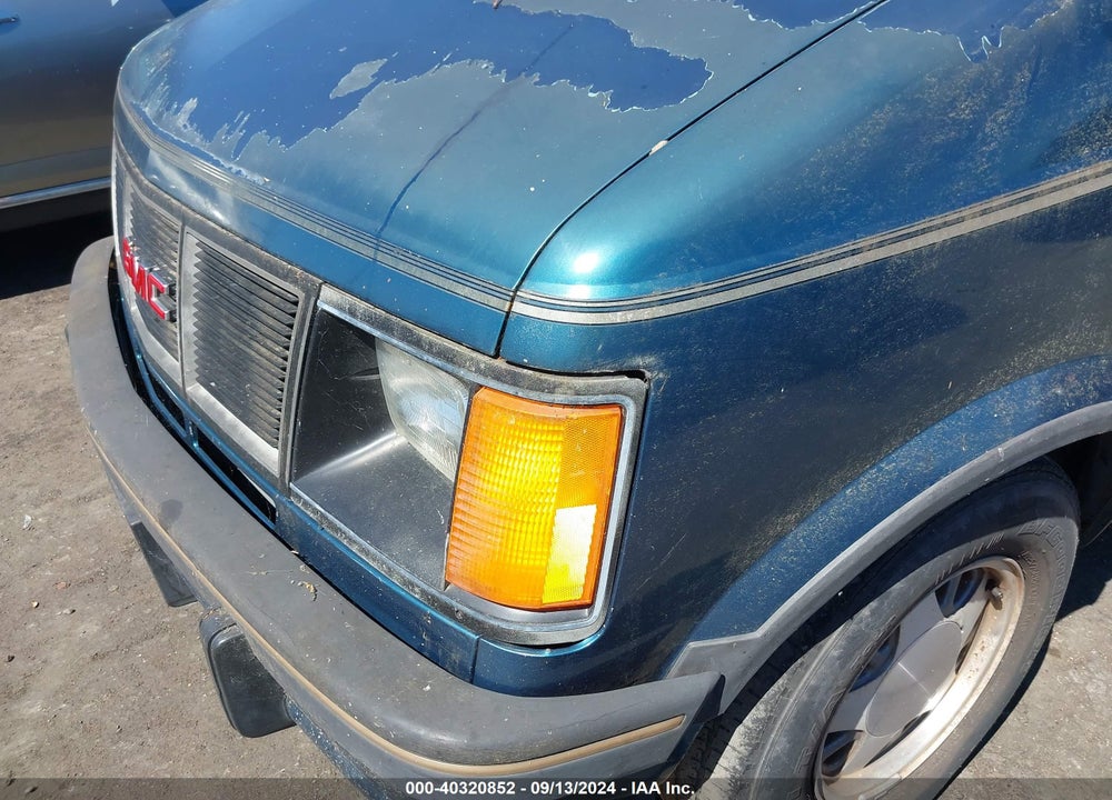 1994 GMC SAFARI XT VIN: 1GKDM19W4RB547068