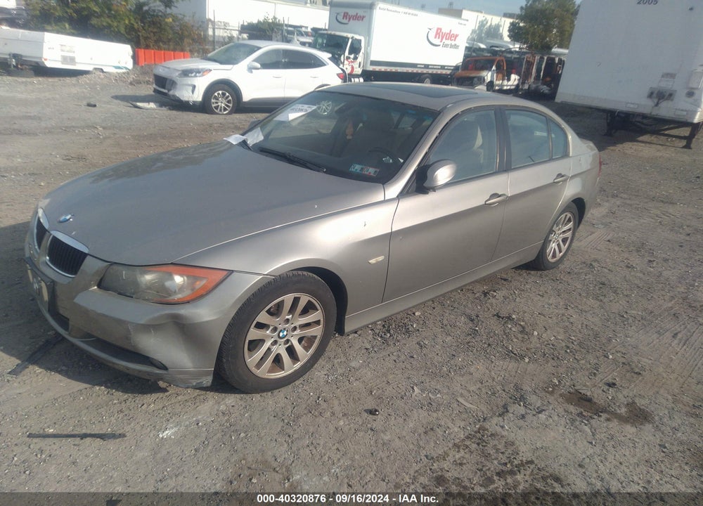 2007 BMW 328I VIN: WBAVA33537KX81412
