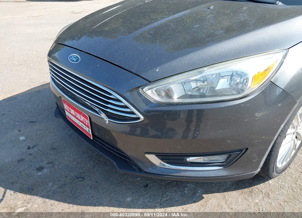 2015 FORD FOCUS TITANIUM VIN: 1FADP3N28FL230276