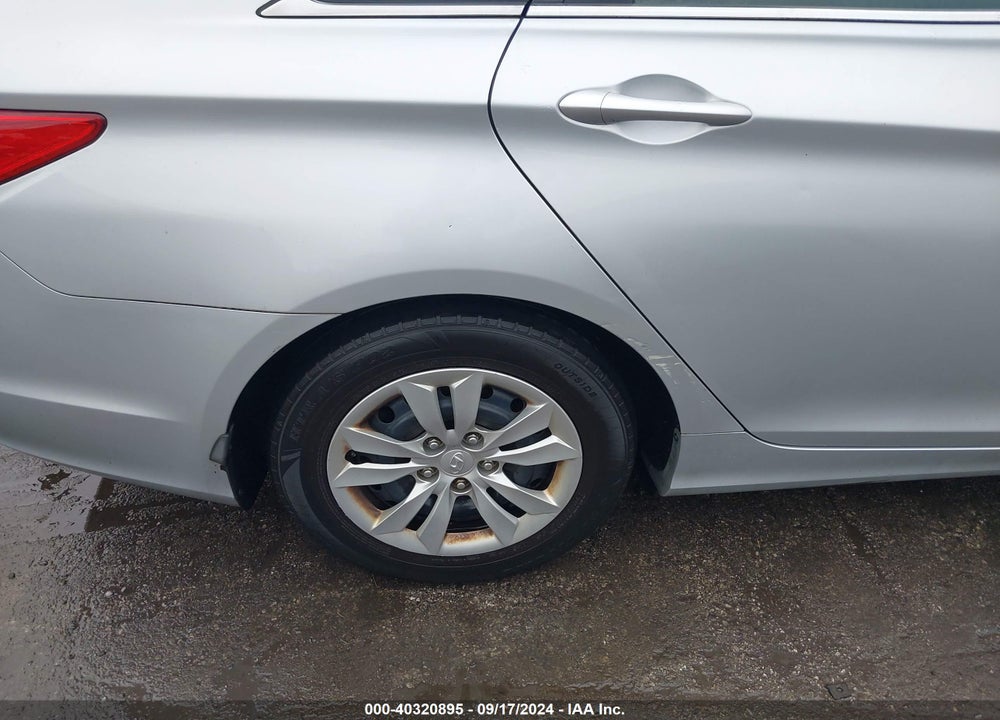 2013 HYUNDAI SONATA GLS VIN: 5NPEB4AC6DH527758