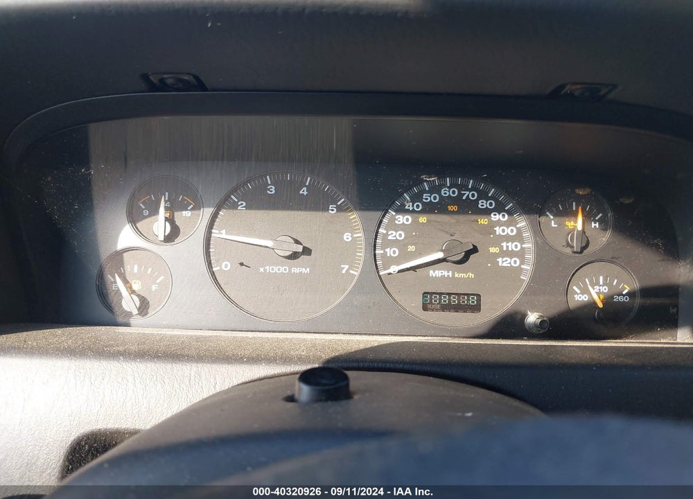 2004 JEEP GRAND CHEROKEE LAREDO VIN: 1J4GW48S44C181130