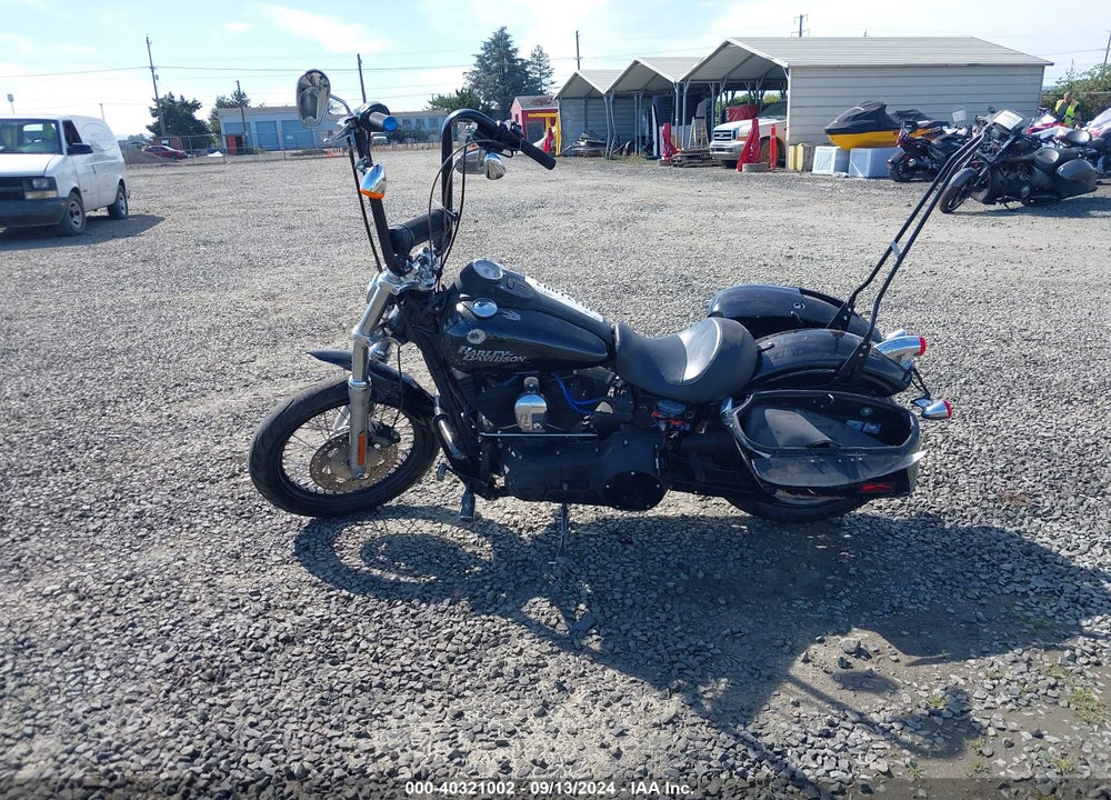 2011 HARLEY-DAVIDSON FXDB VIN: 1HD1GX413BC307237
