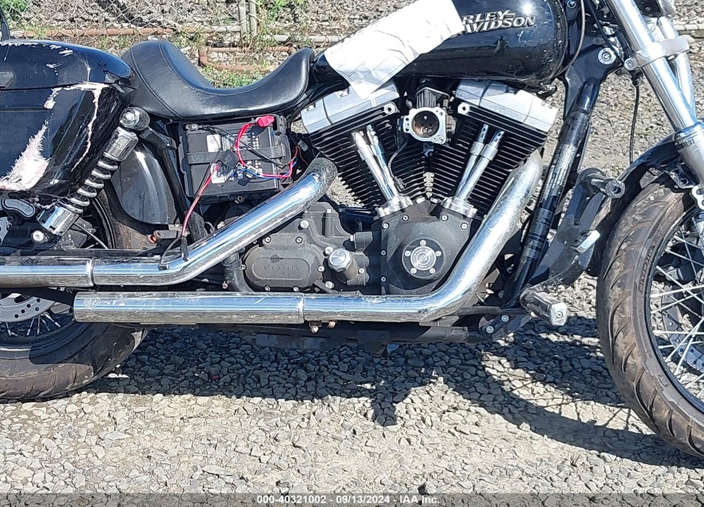 2011 HARLEY-DAVIDSON FXDB VIN: 1HD1GX413BC307237