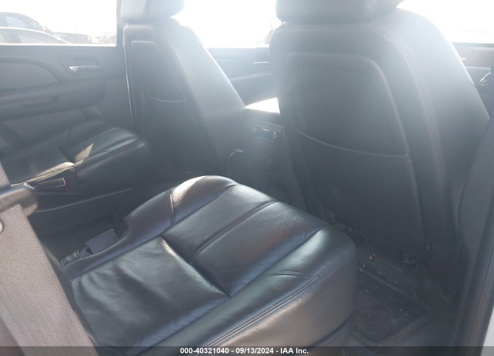 2009 GMC YUKON SLT2 VIN: 1GKFC33019R197403