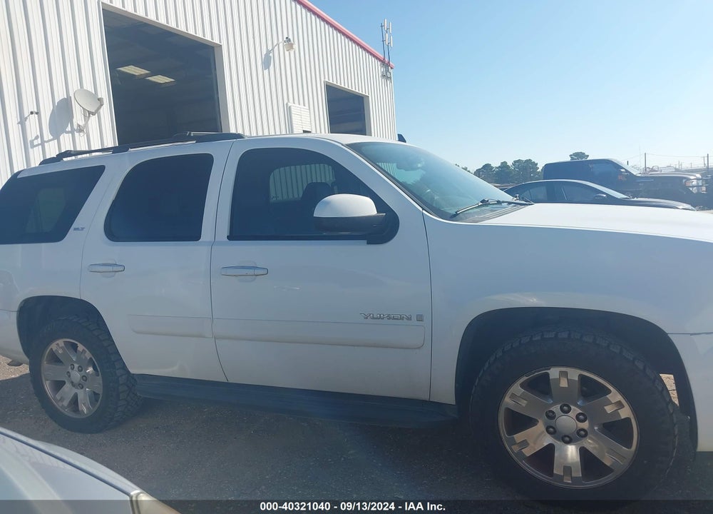 2009 GMC YUKON SLT2 VIN: 1GKFC33019R197403