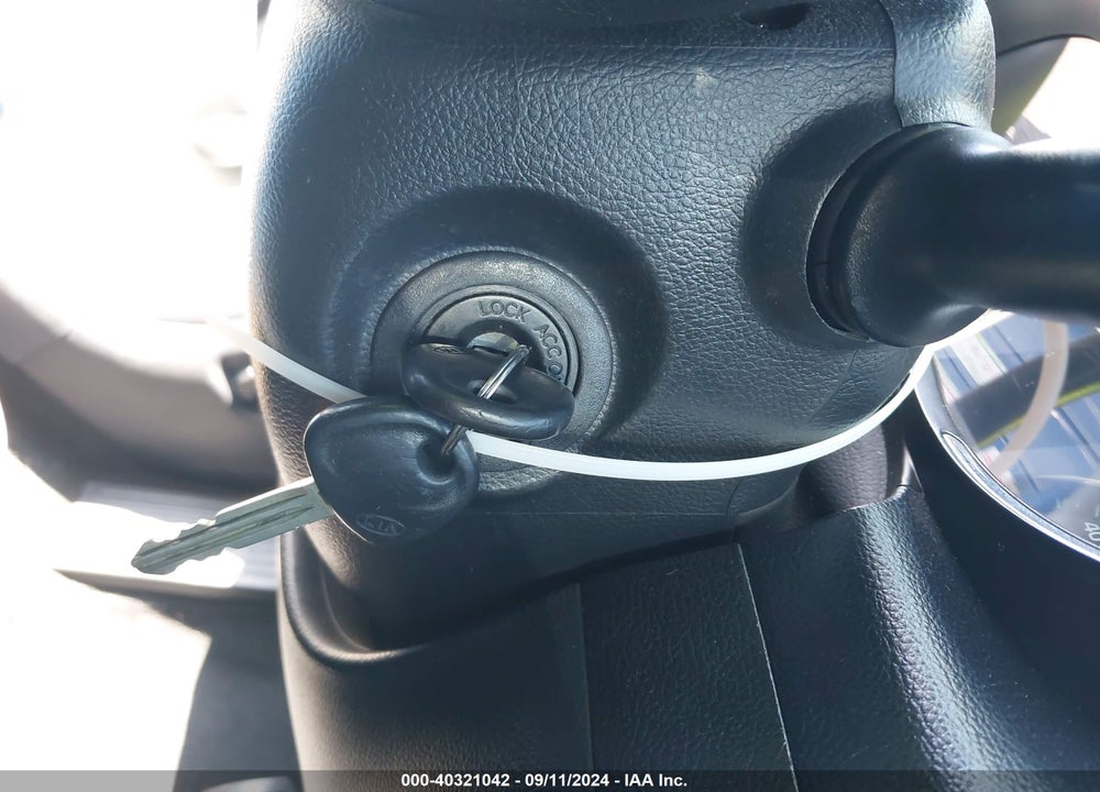 2014 KIA FORTE LX VIN: KNAFK4A61E5072220