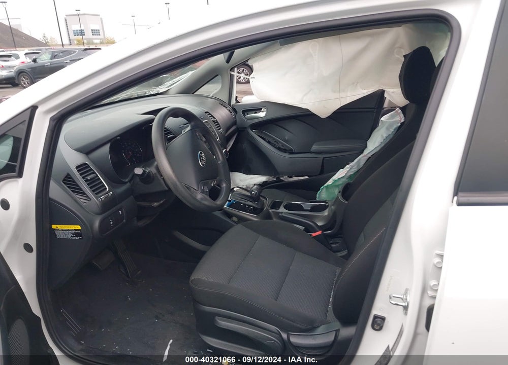 2017 KIA FORTE LX VIN: 3KPFK4A73HE140943