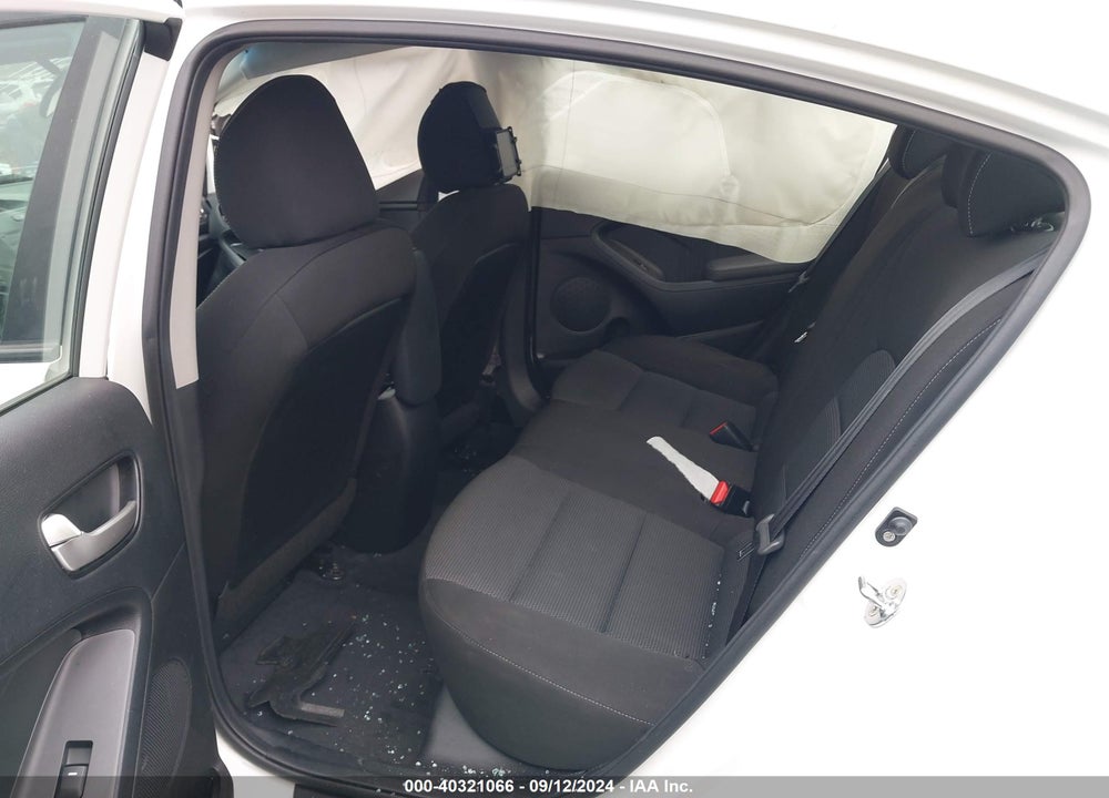 2017 KIA FORTE LX VIN: 3KPFK4A73HE140943