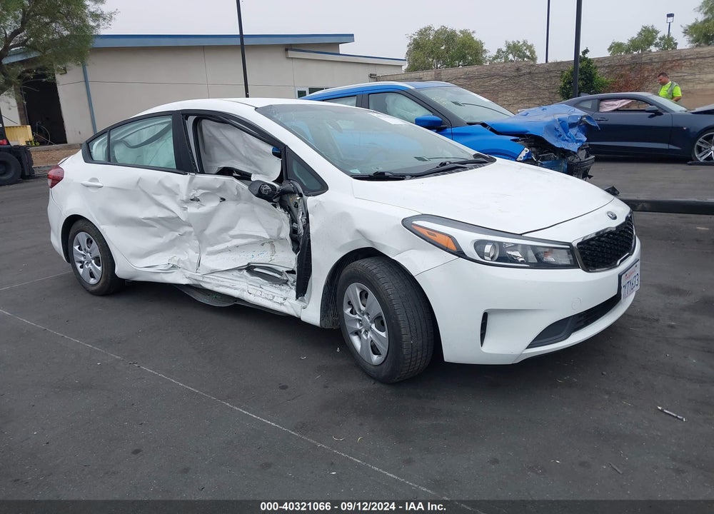 2017 KIA FORTE LX VIN: 3KPFK4A73HE140943