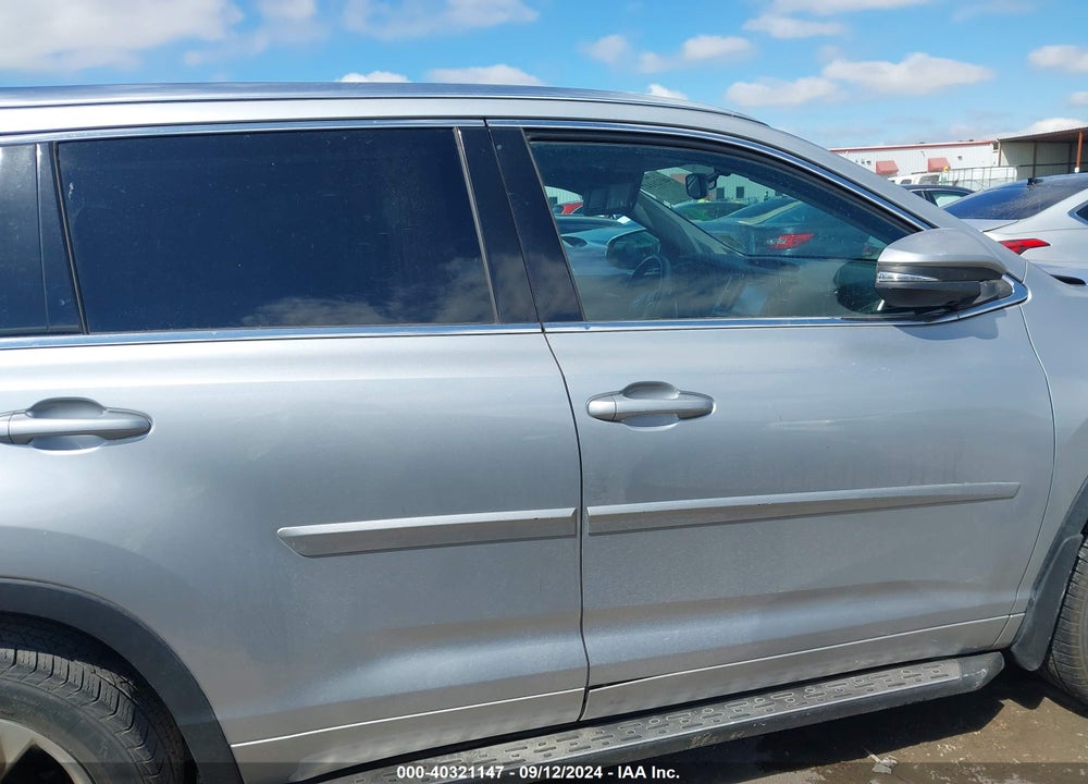 2015 TOYOTA HIGHLANDER LIMITED V6 VIN: 5TDYKRFH0FS088701